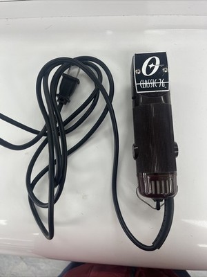 Oster Professional Hair Clippers Classic 76 Barbers and Hair Cutting Burgundy