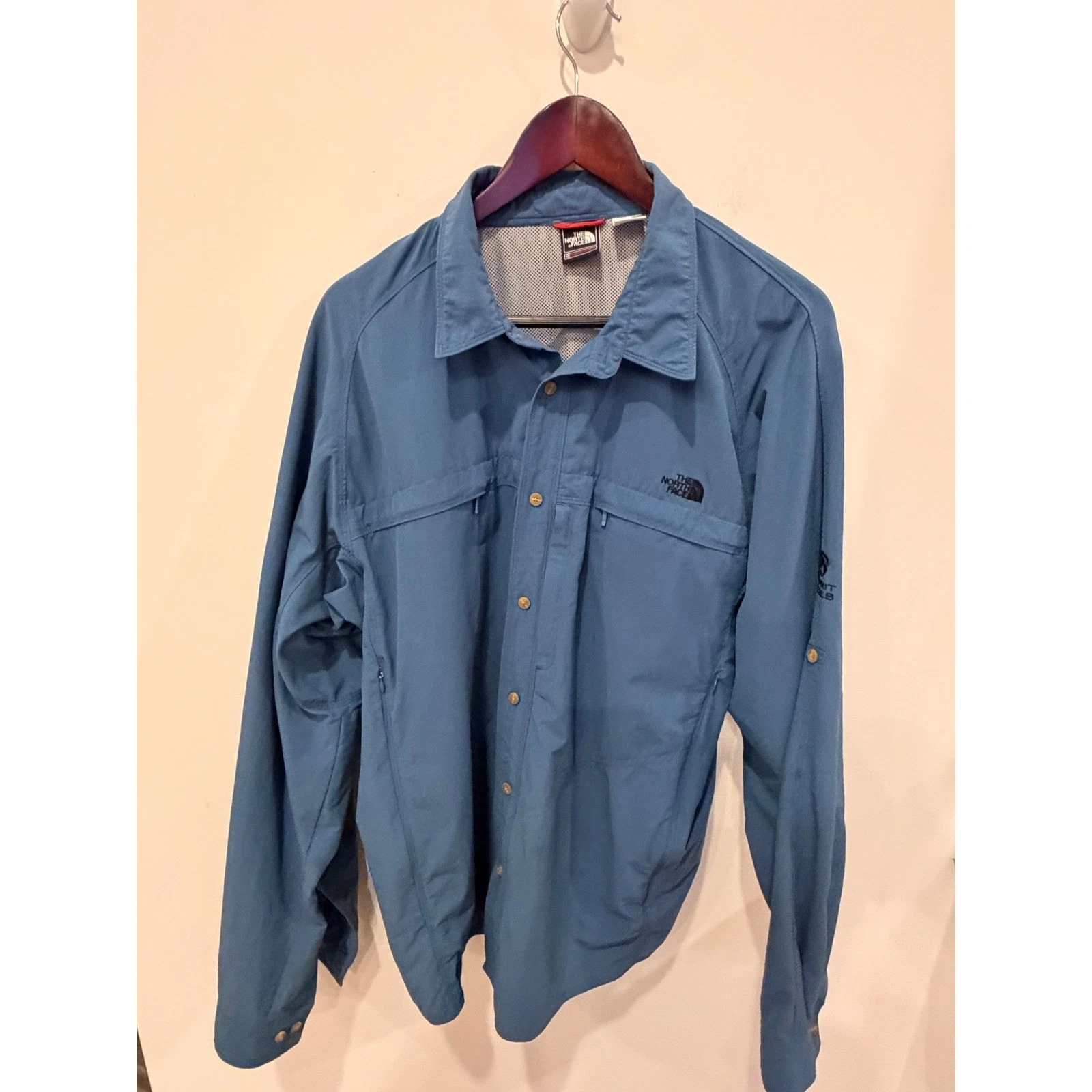 The North Face Summit Series Mens XL Blue Hiking Shirt Vented Long Sleeve XL