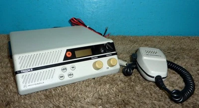 Motorola Triton II H5057A VHF FM Seefunk Funktelefon mit Mikrofon - Bild 1 von 4