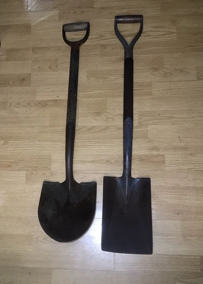 2 Vintage TRUE TEMPER Shovel Antique Farmhouse Barn Hunting Cabin Decor Tool Art - Image 2 of 4
