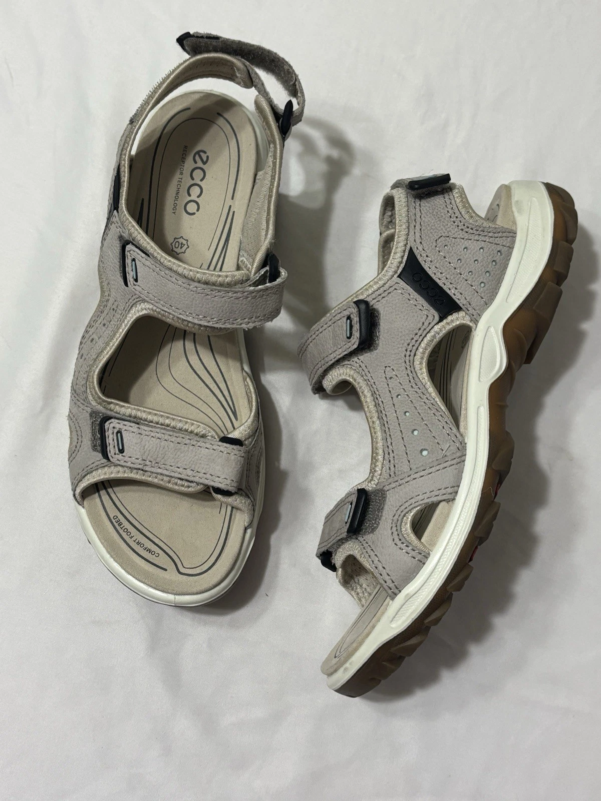 Ecco 40 Pelle Off road Lite 2 Fasce Gancio e Passante Colore Luna Rock