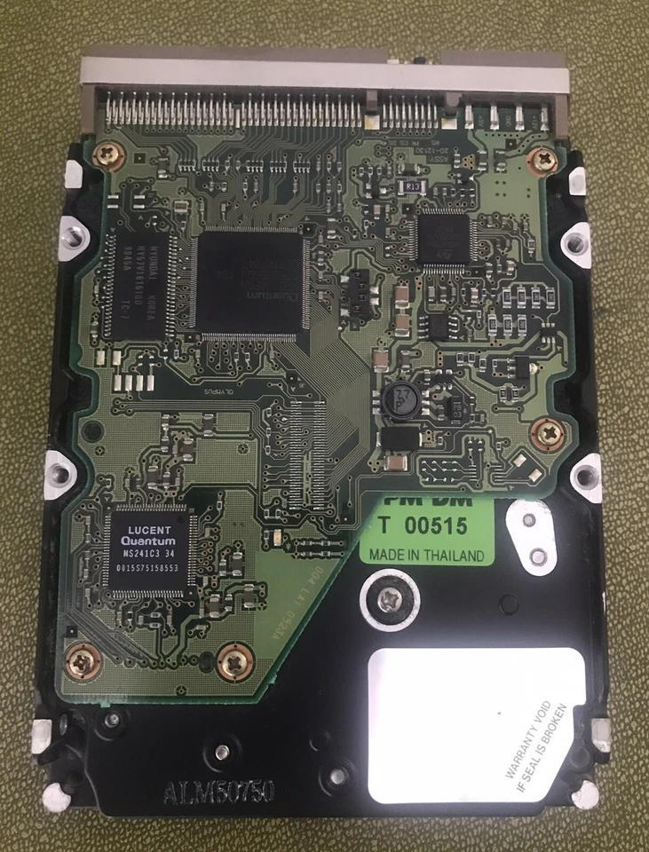 IBM Fireball Plus LM 30GB IDE 3.5 Hard Drive - Image 2 of 3