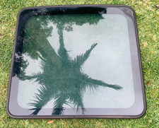 Oem 2001-2006 Mitsubishi Montero Xls Panoramic Sunroof Glass Moving Glass