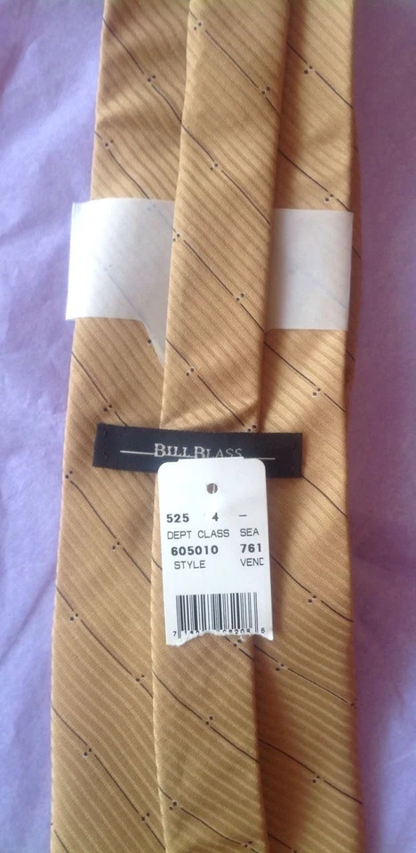 NUEVO CON ETIQUETAS DE COLECCIÓN Bronce con Rayas Negras Detalle Diagonal Bill Blass Corbata Cuello 100% Seda Foto 2 de 2