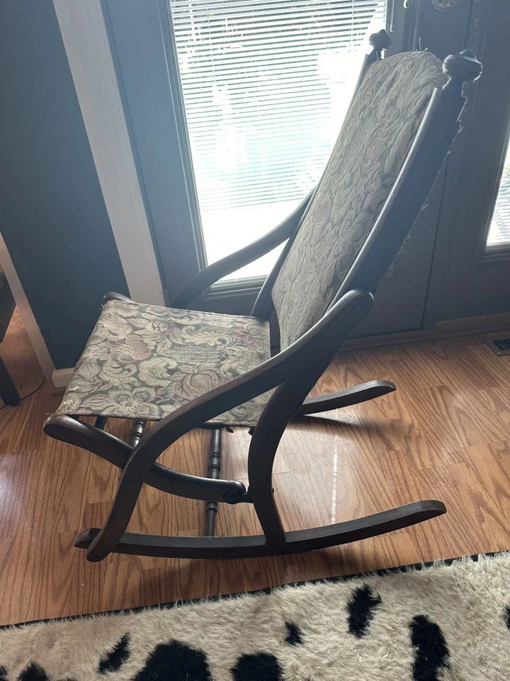 Mecedora plegable de madera de colección tapiz MCM floral victoriana abuela Foto 4 de 4
