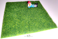 Kunstrasen Grasmatte 15 x 15 cm - Miniatur f&uuml;r Puppenhaus Puppenstube 1:12