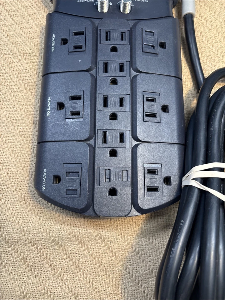 APC Performance SurgeArrest 120v 11 OUT 10FT Cord T2 Splitter Coax (DL11VNT) - Image 4 of 4