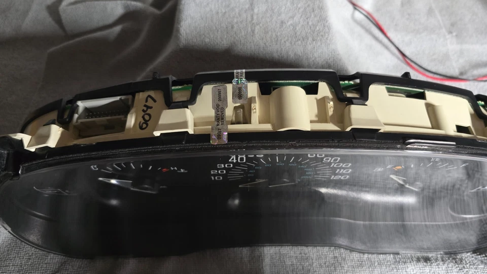 Buick Century Gauge Cluster 1999-2005 Foto 4 de 4