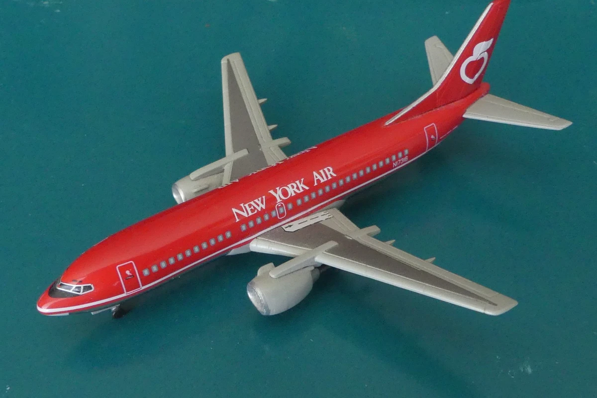 Dragon Wings Red Contemporary Diecast Aircraft & Spacecraft for