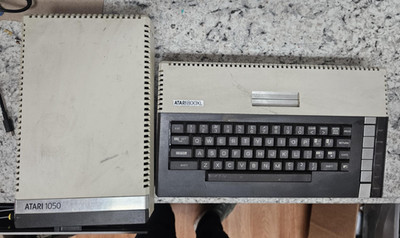 Vintage Retro Gaming Clean Atari 800XL Computer And Atari 1050 Disk Drive