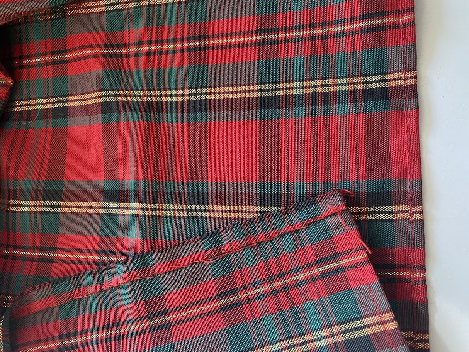 Red Green Gold Metallic Tartan Christmas Plaid Table Runner 29 X  96