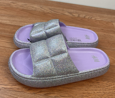 H&M Women's Quilted-Look Pool Shoes Slides Light Purple Glitter Size 8-9 NEW