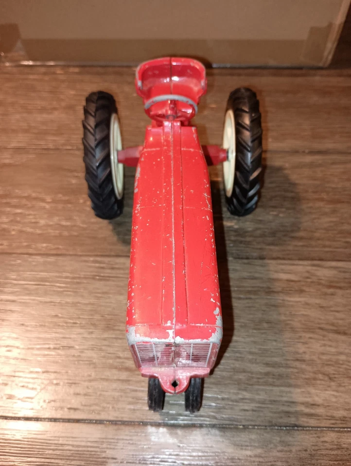 De colección 1:16 Die-Cast Rojo Ertl Cosechadora Internacional Juguete Granja Tractor 8" de Largo Foto 4 de 4
