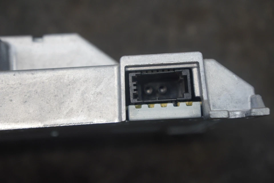 Amplificador de sonido de radio audio AMP 81A035466 OEM Audi S3 A3 RS3 2017 Foto 3 de 4