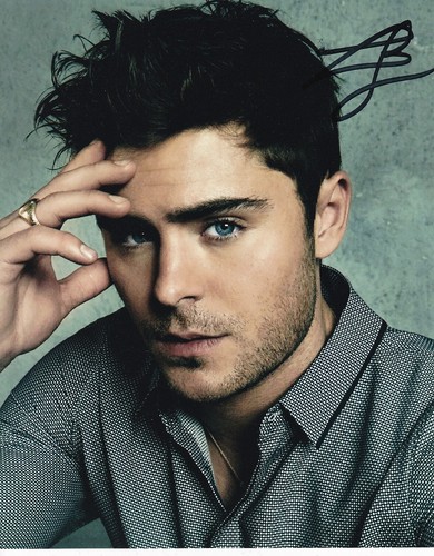 ZAC EFRON signed Autogramm 20x25cm BAYWATCH in Person autograph ACOA