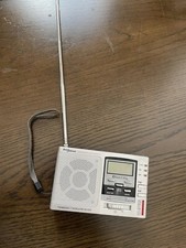 Borg Johnson World Receiver Pocket Radio FM/MW/SW1-7 Model EC-9702A. PARTS ONLY