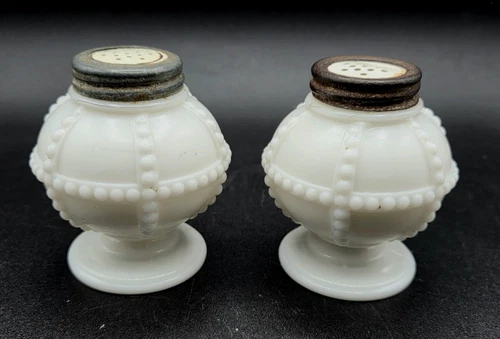 Vtg. EAPG Eagle Glass Company Milk Glass Beaded Block Salt & Pepper Shakers 1895