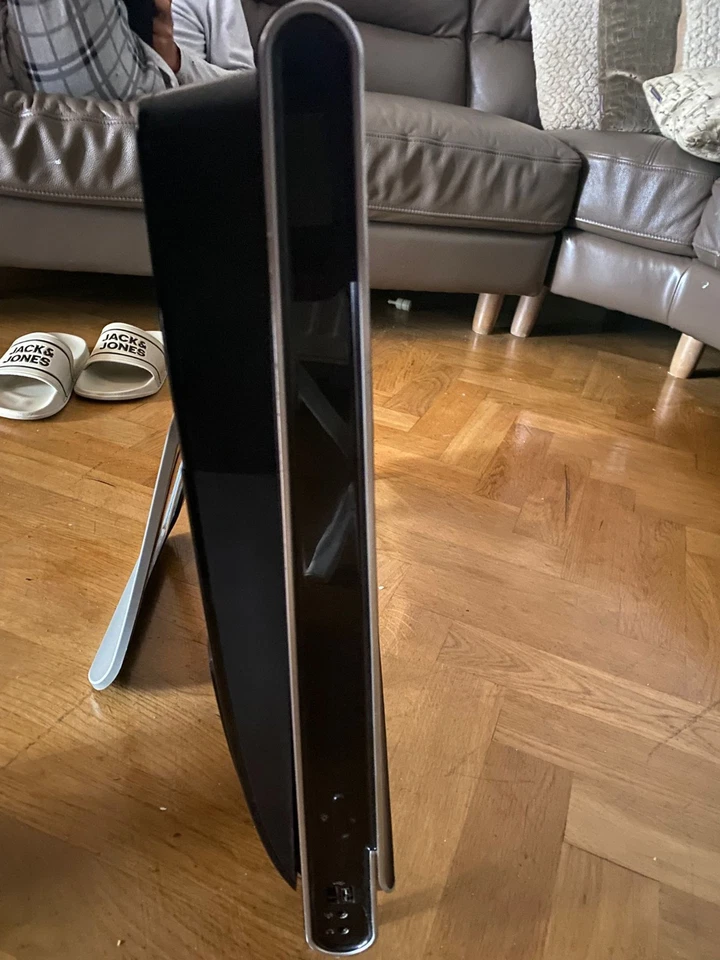 HP TouchSmart IQ820uk All-in-One Desktop PC – 25.5” Touchscreen, Core 2 Duo, 4GB - Image 4 of 4