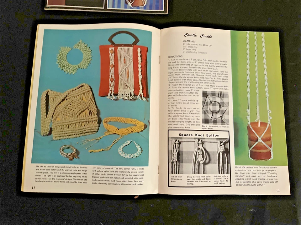 Lote De Colección De Libros De Macramé Y Folletos De Instrucciones Años 70 Foto 3 de 4