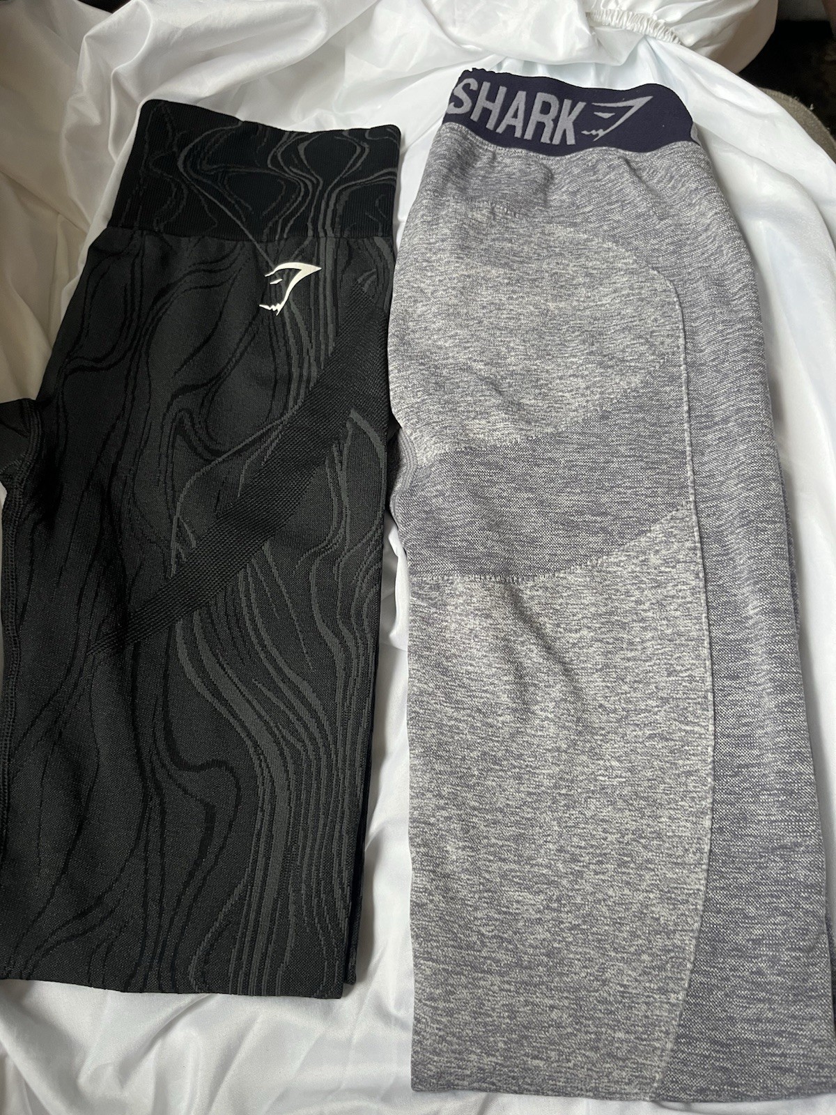 Gymshark 2-Pack XS Leggings Workout Bundle