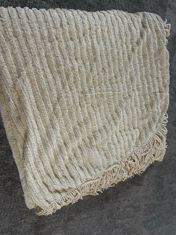 Colcha de algodão amarela chenille King Linen Source Rn 102284 - Imagem 2 de 4