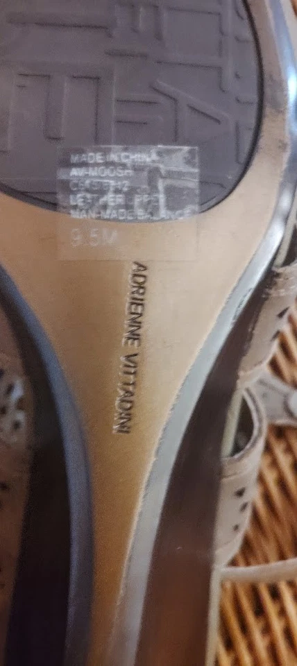 Mujer Adrienne Vittadini Cuero Tacones de Cuña Tostado/Gris/Taupe 9.5m Zapatos Sandalias Foto 4 de 4