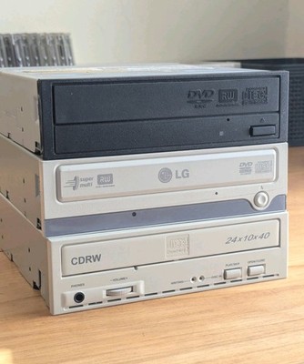CD-RW (1) and DVD-RW (2) Drive Lot / Hitachi-LG Data Storage - Used - Untested
