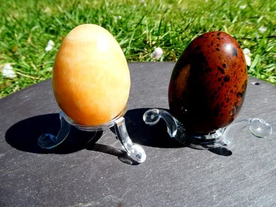 10 Clear Perspex Egg Display Stands For Eggs,Large Marbles,Crystal Ball Etc - Image 1 of 4