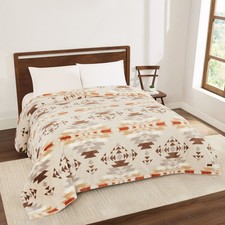 Pendleton Faux Fur Luxe Blanket Beige