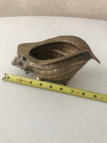 Vintage Hollywood regency Conch Shell vase Solid Brass w/Lots of Patina C8 - Picture 9 of 11