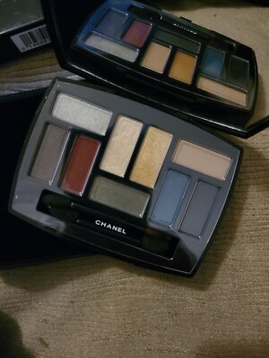 Chanel Quintessence Les 9 Ombres Eyeshadow Collection Palette