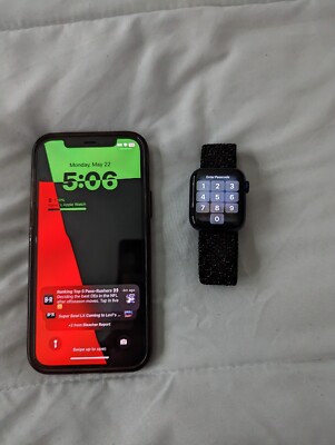 Apple iPhone 12 - 64GB - Blue And Blue Apple Watch 40 MM