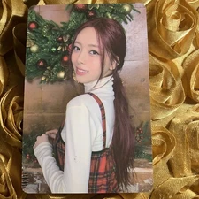 Yuna ITZY UNTOUCHABLE Edition Celeb K-POP Girl Photo Card Holiday