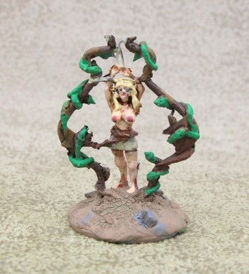 AD&D World of Greyhawk ARW6 WOMAN TIED TO SNAKE POSTA Aureola Rococo 33340