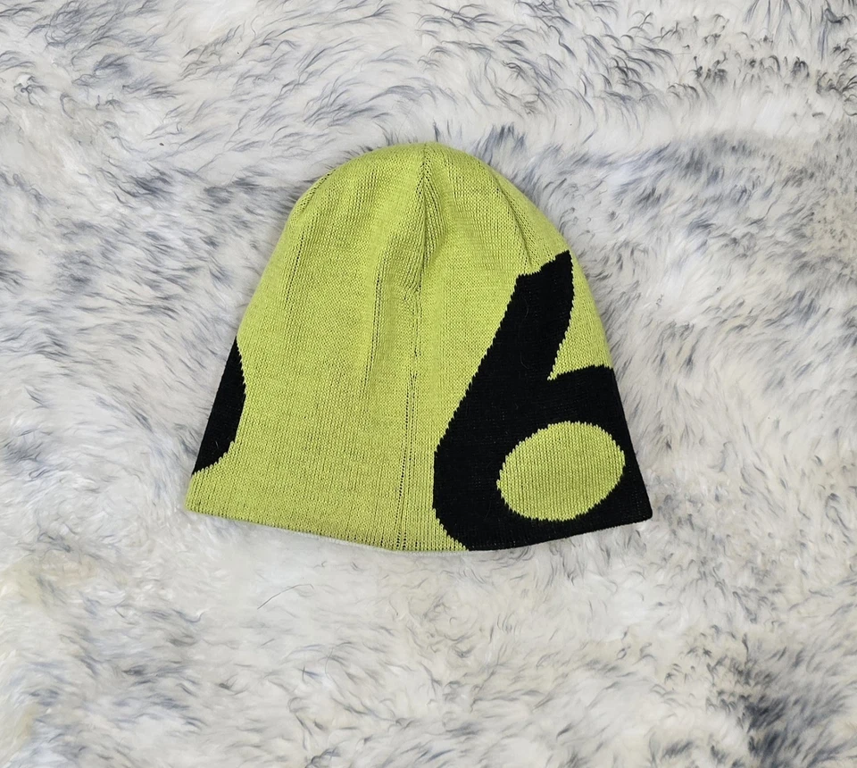 RARO GORRO DE PUNTO 686 ESTAMPADO GRÁFICO REVERSIBLE UNISEX ADULTOS MULTI OS Foto 2 de 4