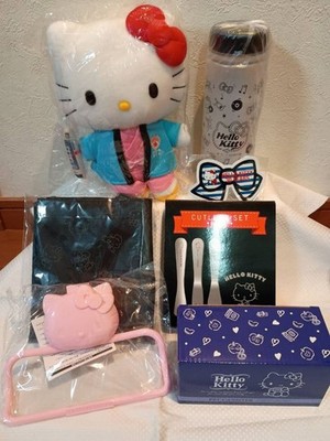 Hello Kitty 7 Piece Set Sanrio Collab 20cm Plush Magnet 500ml Bottle