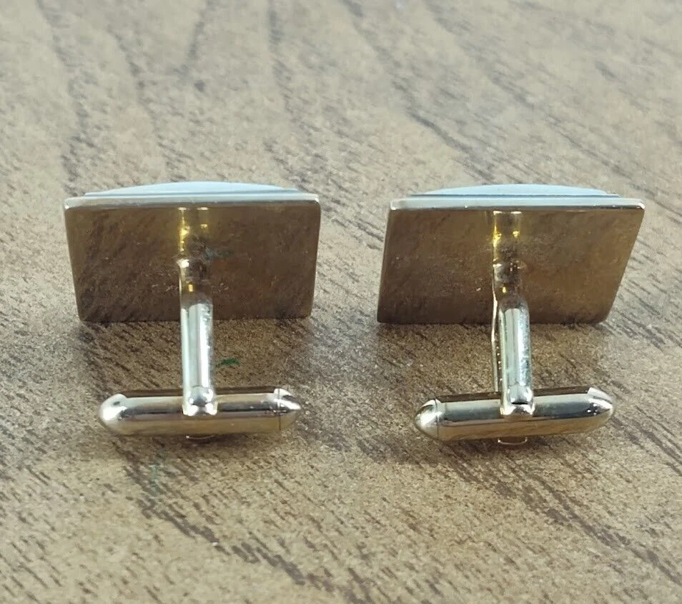 Винтажные большие запонки середины века Swank белый конкистадор камея золотистый цвет - Изображение 3 из 4