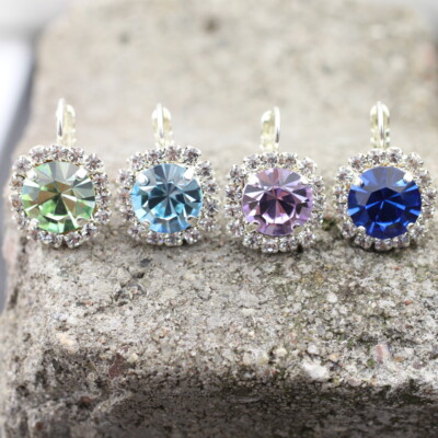 Ohrhänger mit 10 mm Swarovski Kristall   Klappbrisuren. Handgefertigt in Deutsch