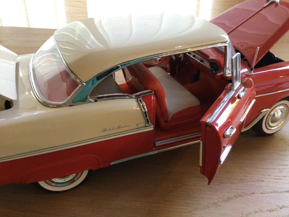 DANBURY MINT 1955 CHEVROLET BEL AIR DIE CAST 1:16 SCALE - Image 4 of 4