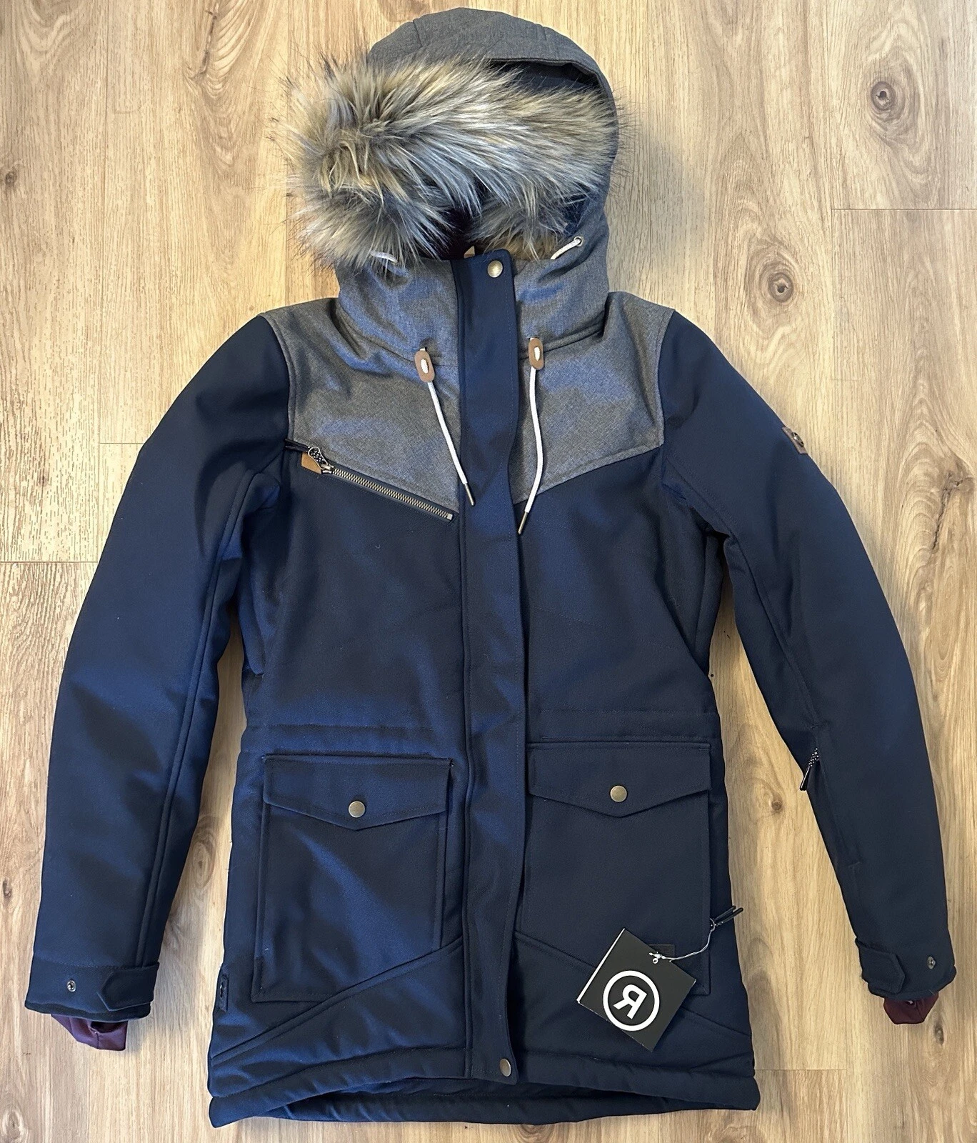 RIDE Strata HD 15K Snowboarding Ski Jacket Women's Small - Navy Blue & Grey NWT!
