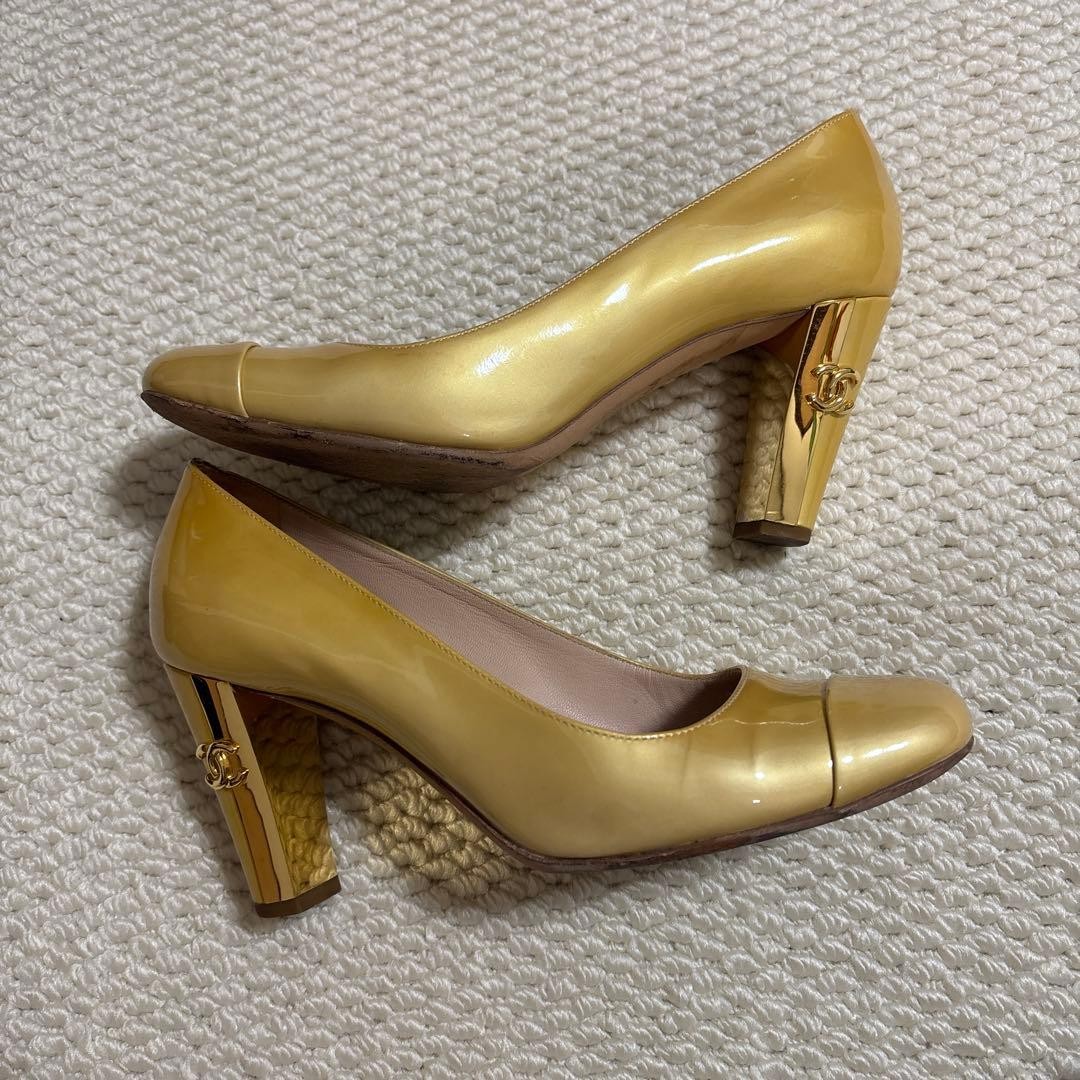 Chanel Mid-Heel Pumps Gold Patent Leather Size 36 US About 6 For Women thumbnail 9