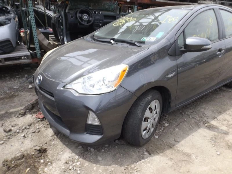 Transmission Prius C VIN B3 7th And 8th Digit Fits 12-19 PRIUS 1545098 Foto 2 de 4
