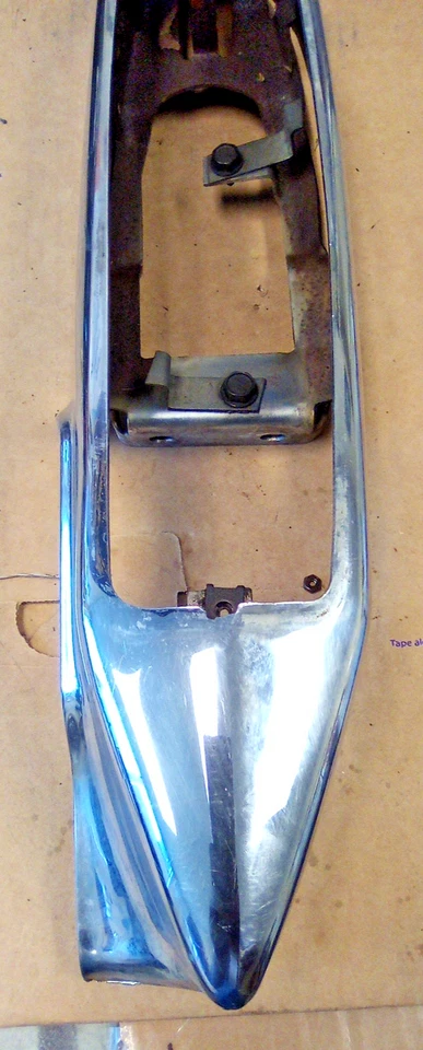 PARACHOQUES DERECHO CADILLAC FINAL 1980-84 DEVILLE, 1980-89 TRACCIÓN TRASERA FLEETWOOD BROUGHAM LOC-189DG Foto 2 de 4