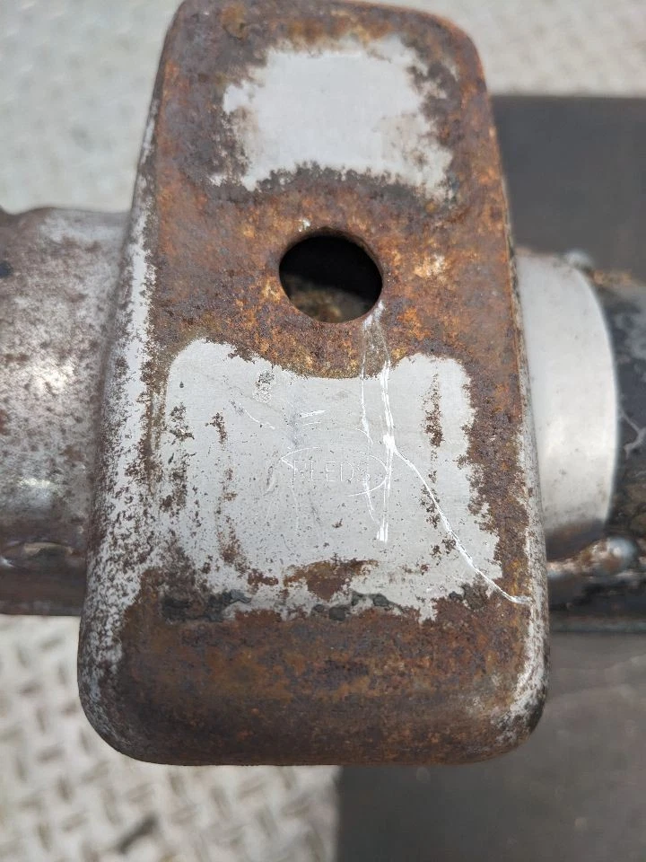 Axle Housing Rear Axle 2WD 2.4L 4 Cylinder 89-92 NISSAN PICKUP Hard Body 1172626 - Image 3 of 4