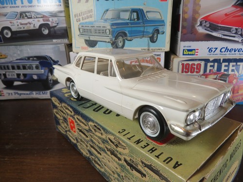 AMT 1960 Plymouth Valiant Promo 1/25 - Picture 2 of 11