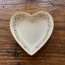 Vintage 1998 Lenox Gold Heart Dish, Porcelain Ivory