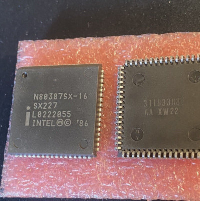 1PCS Advanced Math Coprocessor IC INTEL PLCC-68 N80387SX-16 N80387SX16 N80387SX