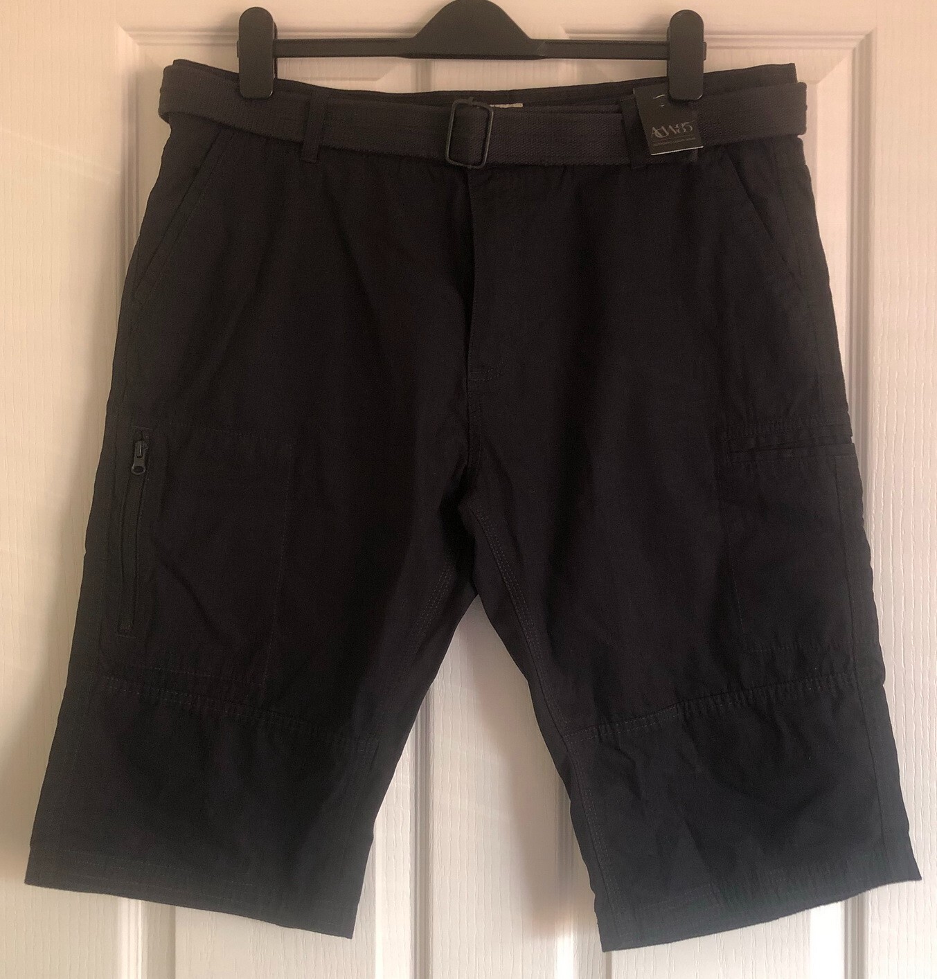 ACW85 Authentic Casual Wear Navy Cargo shorts size 38,NEW image 2