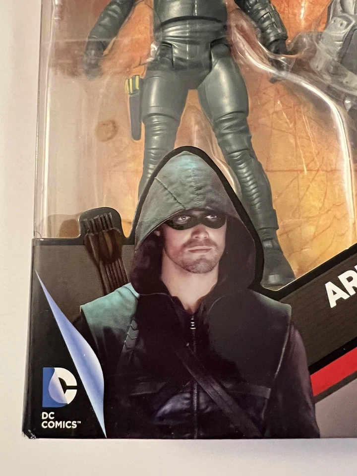 Экшн-фигурка DC Comics Multiverse The Arrow Oliver Queen Justice Buster - Изображение 2 из 3