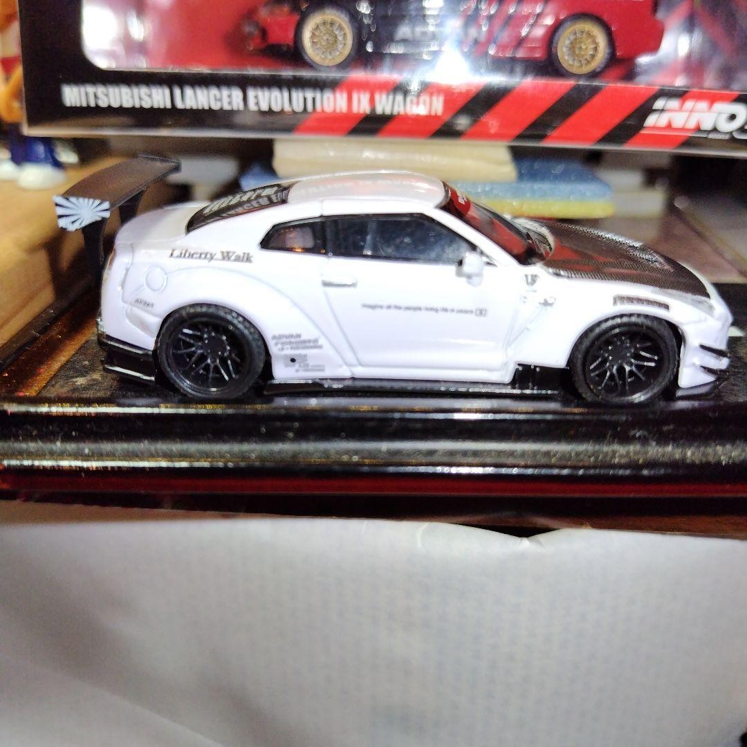 ミニカー LBWK GT-R White CR CM 1:64 White GTR R35 35GT-RR LBWK Racing Sports Model